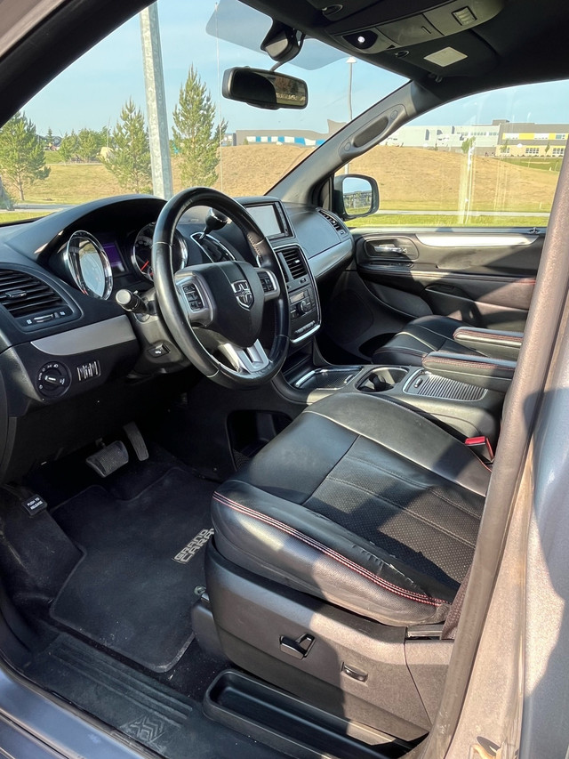 2013 Dodge Grand Caravan RT in Cars & Trucks in Saskatoon - Image 2