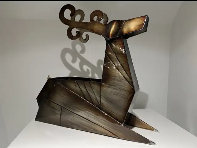 Metal Reindeer Planter - Christmas  in Home Décor & Accents in Calgary - Image 4