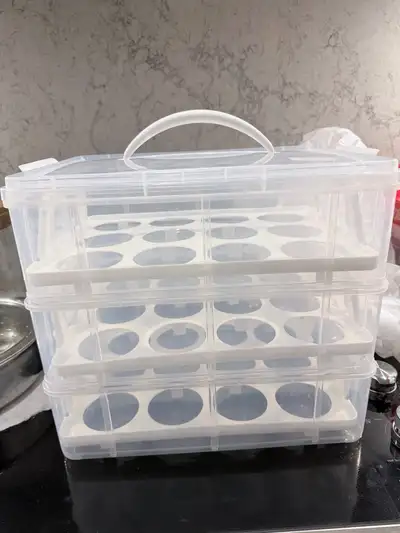 Cupcake Carrier – Holds 36 Cupcakes Gently used and in excellent condition. Clean, sturdy, and perfe...