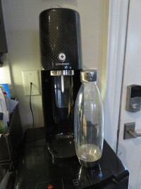 Sodastream Fizzi One Touch Drink Machine