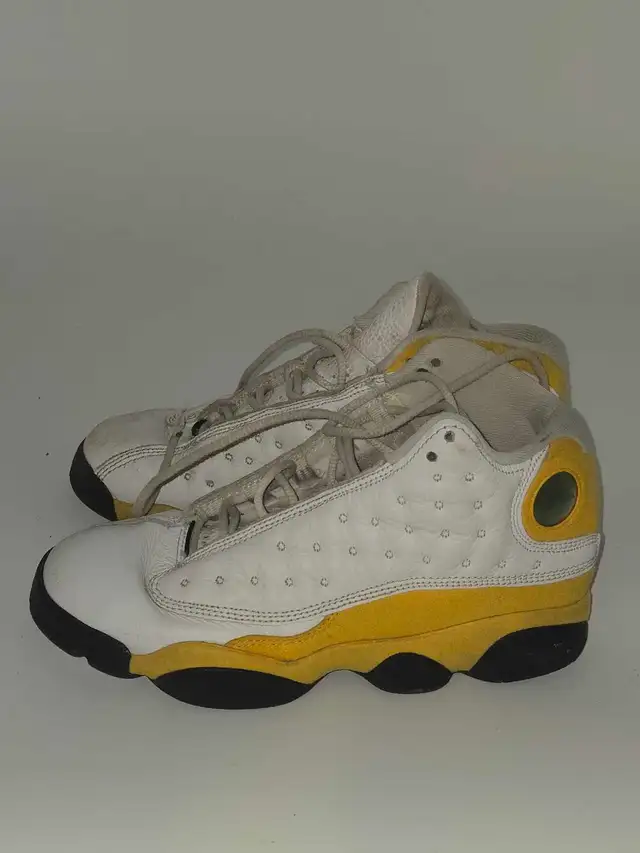 Jordan 13 Retro in Men's Shoes in City of Toronto - Image 5