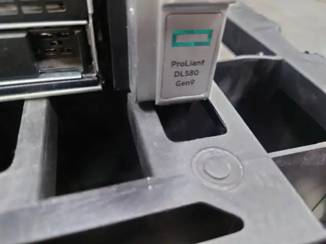 HPE ProLiant DL580 Gen9 4*E7-4830V3 4U CTO Rack Server in Servers in City of Toronto - Image 8