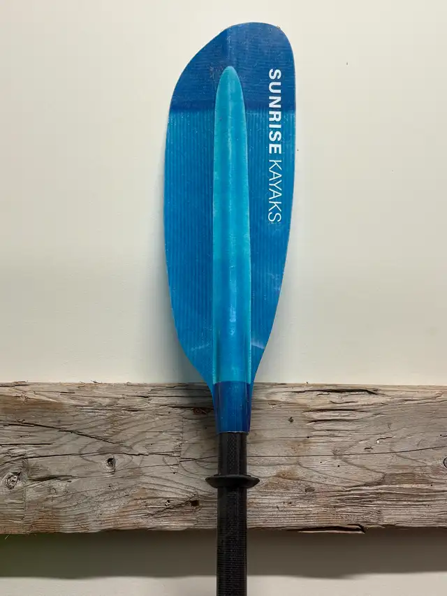 Wilderness Systems Tsunami 140 Kayak (mango) in Water Sports in Ottawa - Image 4