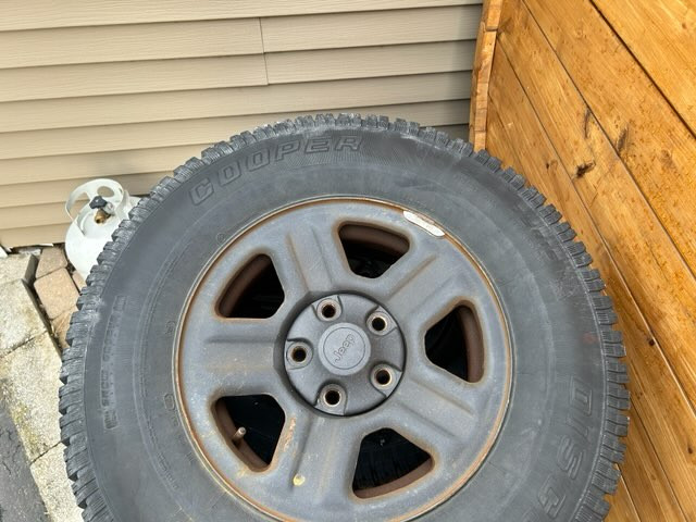 Jeep all season mud and snow tires in Tires & Rims in Oshawa / Durham Region