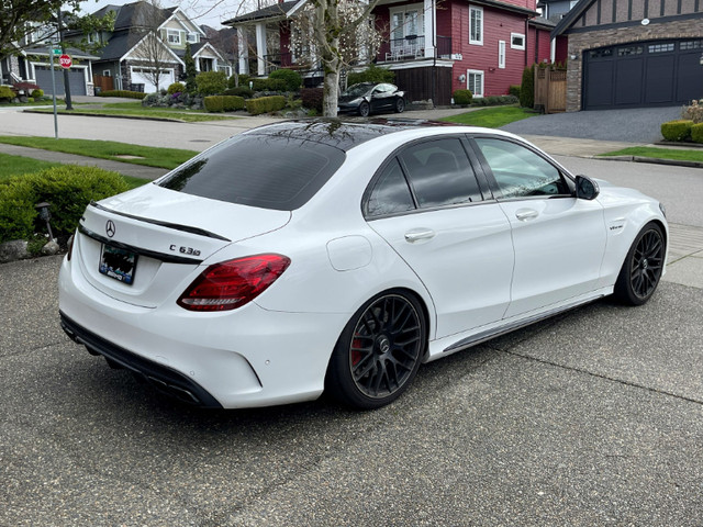 2016 Mercedes-Benz C-Class AMG C63S w/ Red & Black Interior / V8 in Cars & Trucks in Delta/Surrey/Langley - Image 4