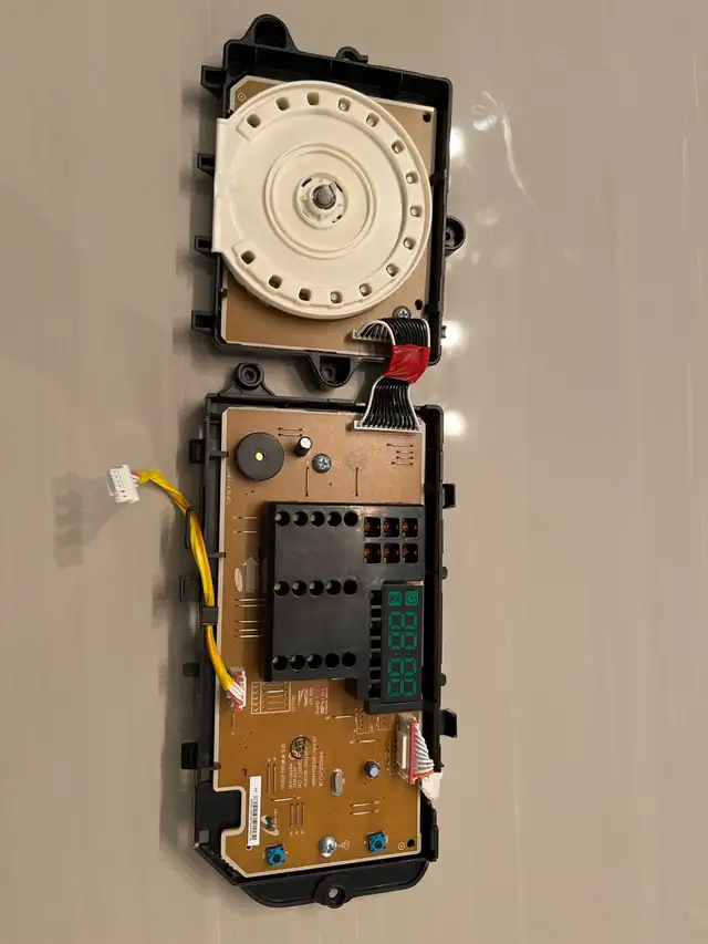 Samsung Washer WF42H5100AW/A2 Parts - Used in Great Condition in Washers & Dryers in Markham / York Region - Image 3