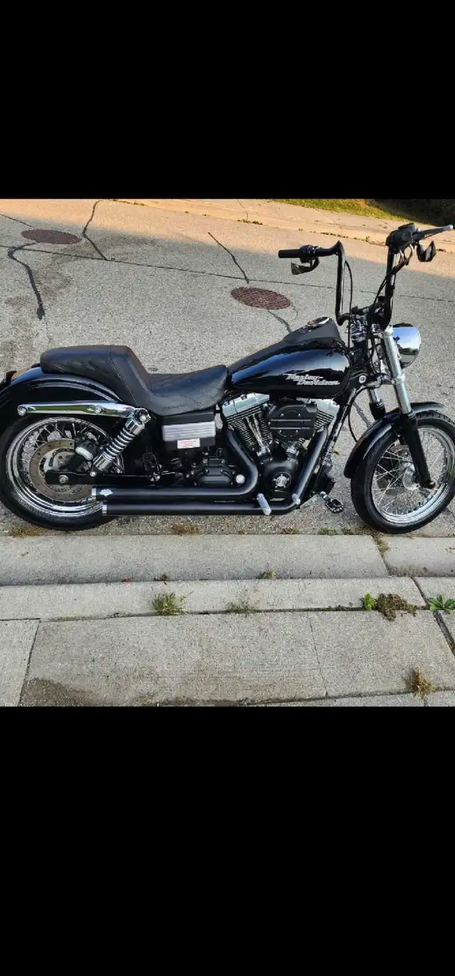 dyna street bob 2006 in Street, Cruisers & Choppers in Kitchener / Waterloo - Image 3