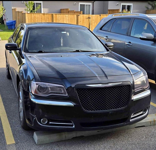 Chrysler 300 in Cars & Trucks in Lethbridge - Image 4