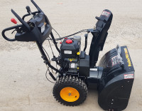 Like new full features Snowblower 27 inches 3 years warranty