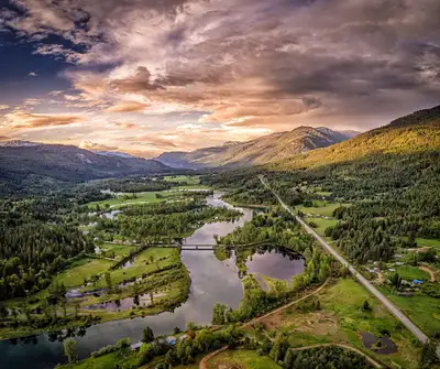 "Escape from an unfulfilled life Nelson bc", View more