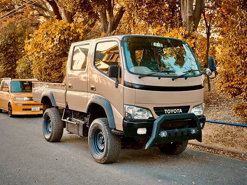 2003 Toyota Dyna / Hiace / Hino / Delta / K in Cars & Trucks in City of Toronto - Image 2