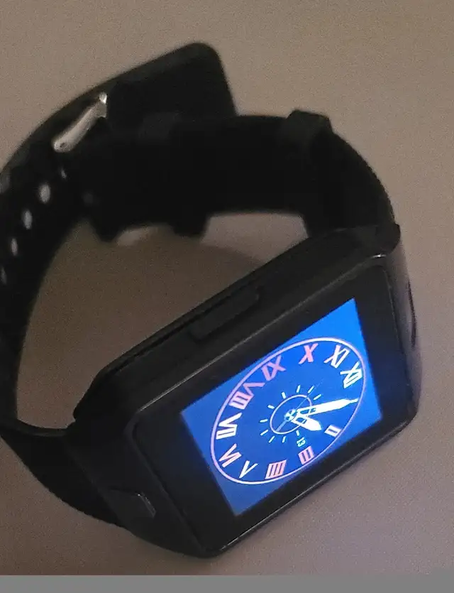 Bluetooth Smart Watch in Jewellery & Watches in London - Image 3