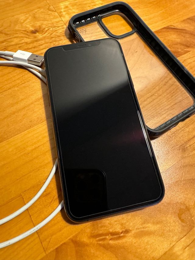 iPhone 11 Pro 256GB in Cell Phones in Nelson - Image 4