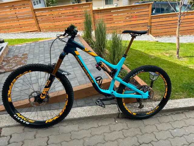 Rocky Mountain Altitude C90 MTB62864363251075127