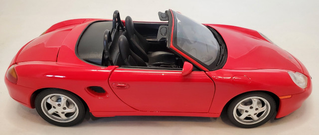 1:18 Diecast 1996 Porsche Boxster Cabriolet Red UT Models in Arts & Collectibles in Kawartha Lakes - Image 3