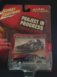 JOHNNY LIGHTNING •1984 Oldsmobile 442 • CUTLASS 1/64 SCALE