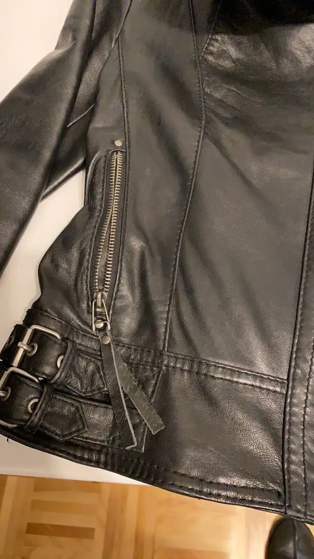 Michael Kors leather jacket  in Women's - Tops & Outerwear in Laval / North Shore - Image 9