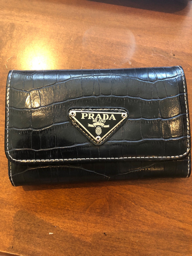 Wallet Prada  in Women's - Bags & Wallets in Ottawa