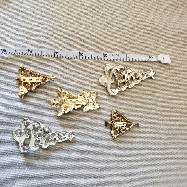 CHRISTMAS TREE BROOCH COLLECTION
$20 FOR ALL in Jewellery & Watches in Winnipeg - Image 4