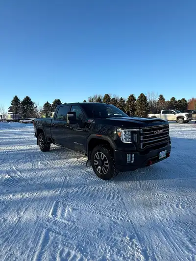 I’m very good condition. Tires are almost new. Aftermarket electric running boards. Has most options...