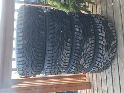 4 winter tires on aluminum honda crv rims ballanced and ready to go. These tires are in like new con...