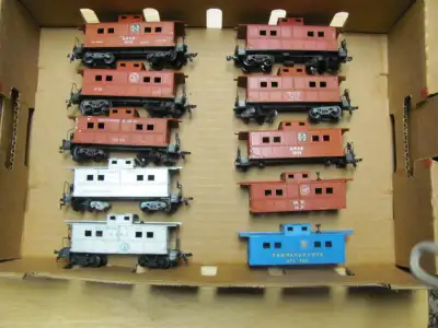 Ho train cars : a old collection of caboose's, View more