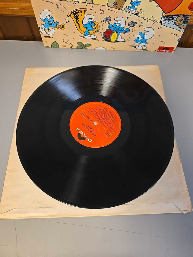 Vintage 1980 Polygram Smurfing Sing Song Record Album LP Vinyl  in CDs, DVDs & Blu-ray in St. Catharines - Image 4