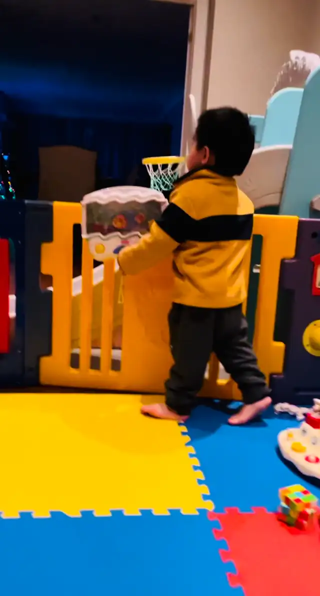 10 Feet Panel Baby Enclosure, Baby Playpen, Kids Play Pen Safet in Playpens, Swings & Saucers in City of Toronto - Image 7
