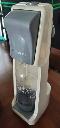 Soda stream with new canister