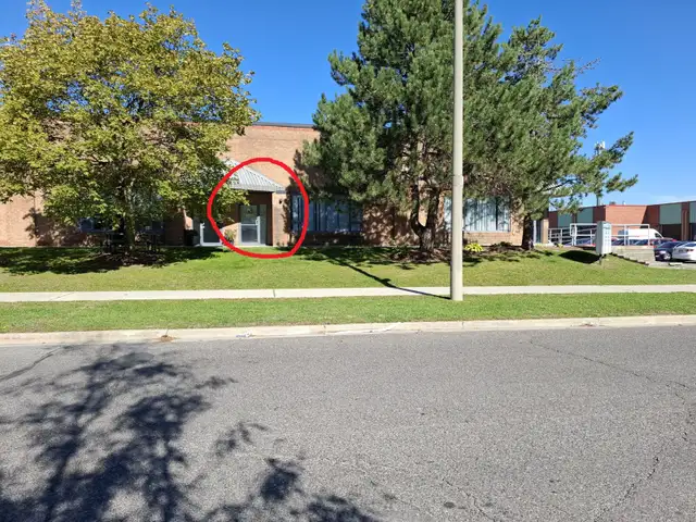 1400Sqft Office & Warehouse for rent/lease -Markham and McNicoll in Commercial & Office Space for Rent in City of Toronto - Image 2