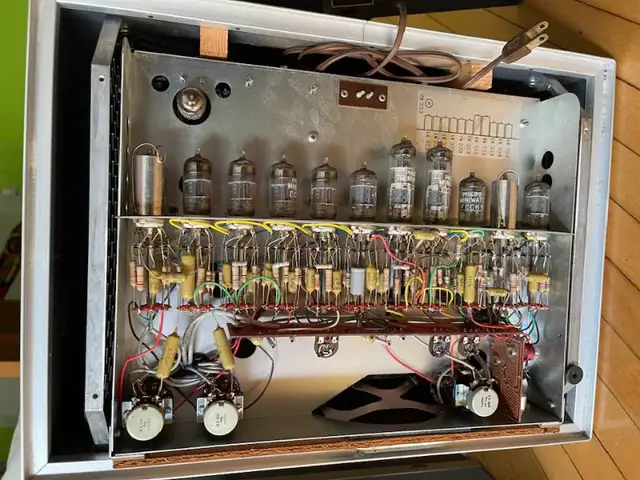 Studer Revox G36 MK3 reel to reel recorder in Stereo Systems & Home Theatre in City of Montréal - Image 4