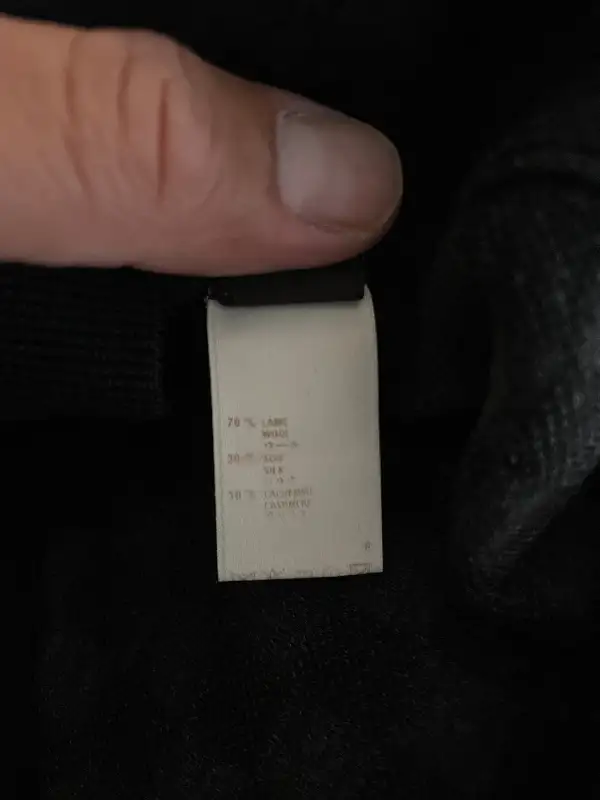 100% Authentic Louis Vuitton Damier Sweater in Men's in Mississauga / Peel Region - Image 6