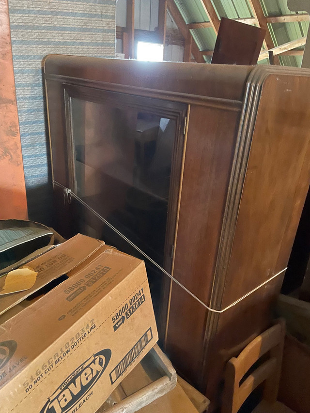 Vintage furniture in Dressers & Wardrobes in Saskatoon