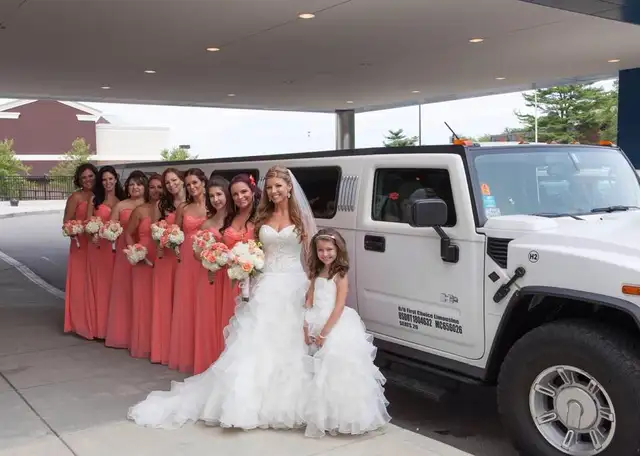 TORONTO LIMOUSINE-STRETCH LIMO NEAR ME … suv hummer party bus in Activities & Groups in City of Toronto - Image 8