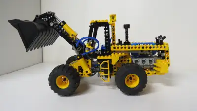 Technic Lego set 1997 Pneumatic Front End Loader 8459 Fully operational front End Loader / Bucket mo...