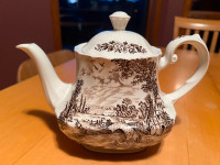 Vintage Staffordshire 1732 Ridgway Country Days Tea Pot