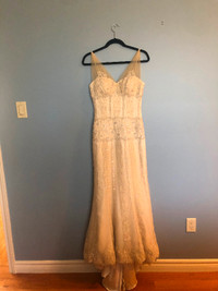 Wedding gown from Nicholas Elizabeth. Size: 8