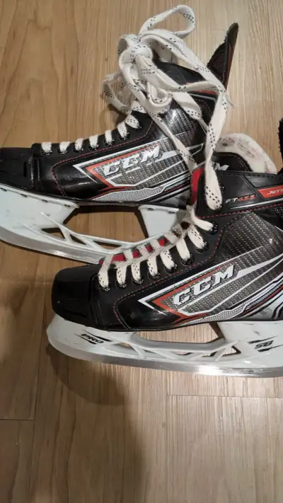 CCM Jetspeed Hockey Skates, size 7, View more