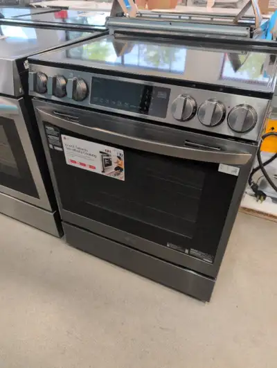 LSEL6335D Cuisinière LG Électrique Acier Inox à 1,299$, View more