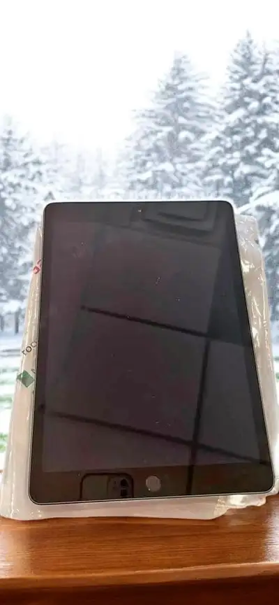 Under $180 APPLE iPad 8th gen 32GB storage 10.2" WIFI, View more