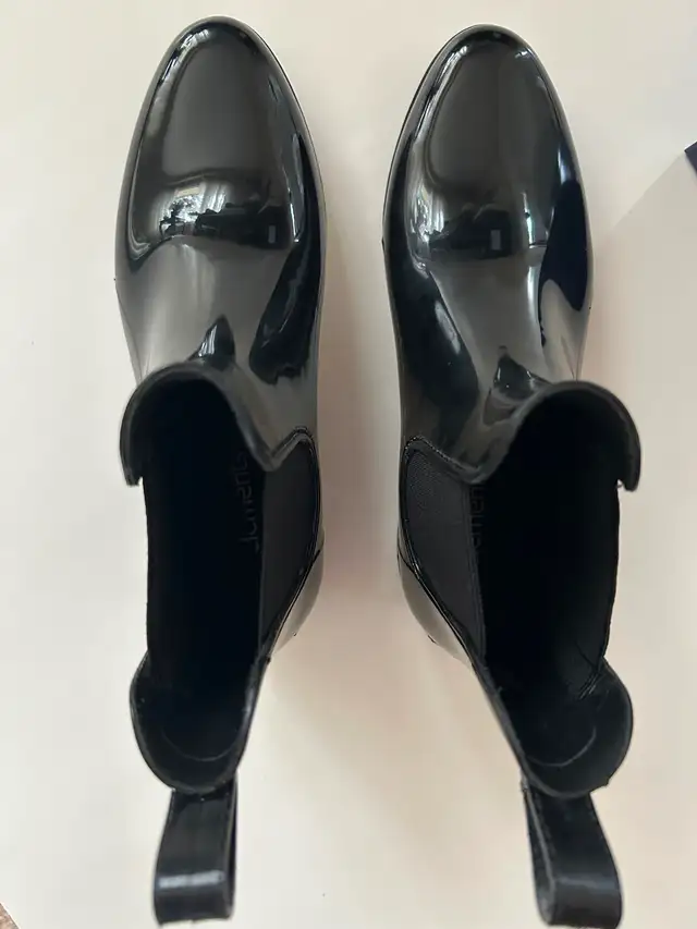 Ladies Waterproof Rain Boots Size8 P/U Markham in Women's - Shoes in Markham / York Region - Image 3