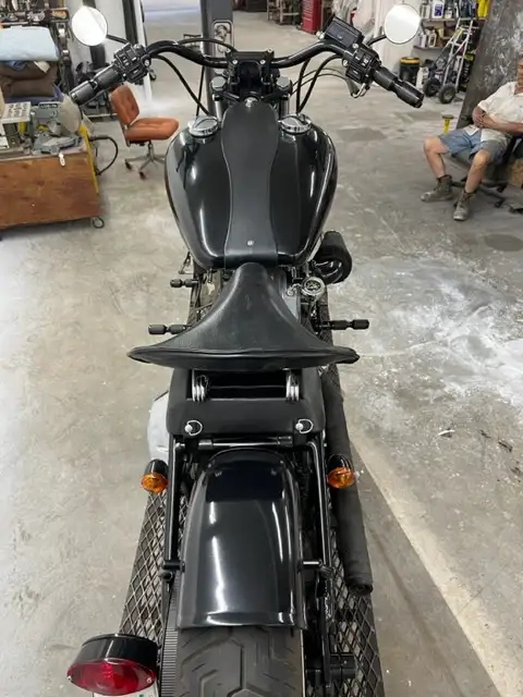 2013 CUSTOM ONE OF A KIND BOBBER HD ENGINE in Street, Cruisers & Choppers in Regina - Image 6