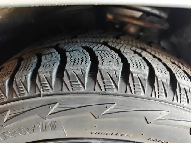 Mercedes Winter Set: 235/55R18 Hankook Winter Tires + Rims in Tires & Rims in Markham / York Region - Image 6