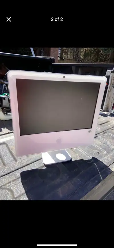 Imac apple Computer $20 cash. For a collector or refurbisher