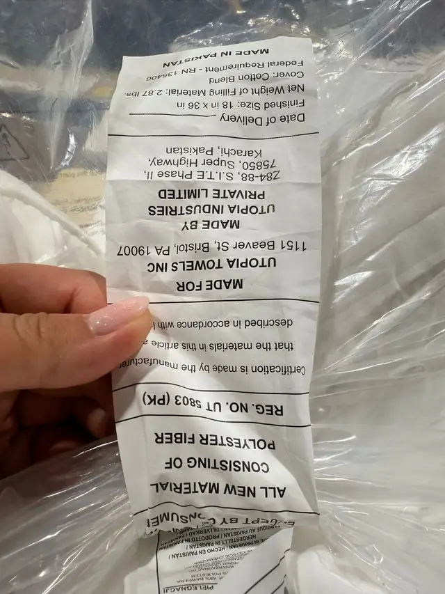 Full Body Pillow Insert 18 x 36 Inch Set of 2 Utopia Bedding in Bedding in St. Catharines - Image 10