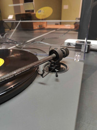 Pro-Ject 1 Xpression Turntable