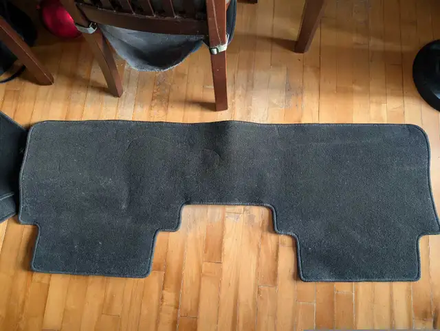 Tapis neuf Vus Honda 2017 in Other Parts & Accessories in Laval / North Shore - Image 3