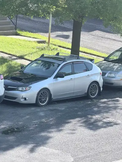 Subaru impreza manuel 5 vitesse 274000kilo je roule avec a chaque jour Les plus: -drop 1.5 pouce ava...