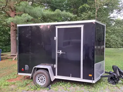 Remorque 6x10 à vendre. Idéal pour moto, déménagement ou bien pour quelqu'un qui fait de la construc...