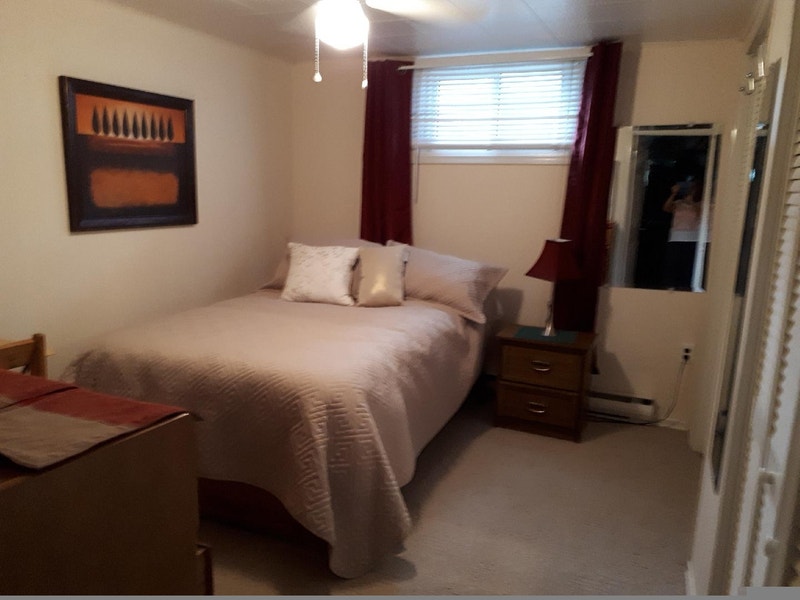 ROOM FOR RENT FEMALE STUDENTS Room Rentals & Roommates Sudbury Kijiji